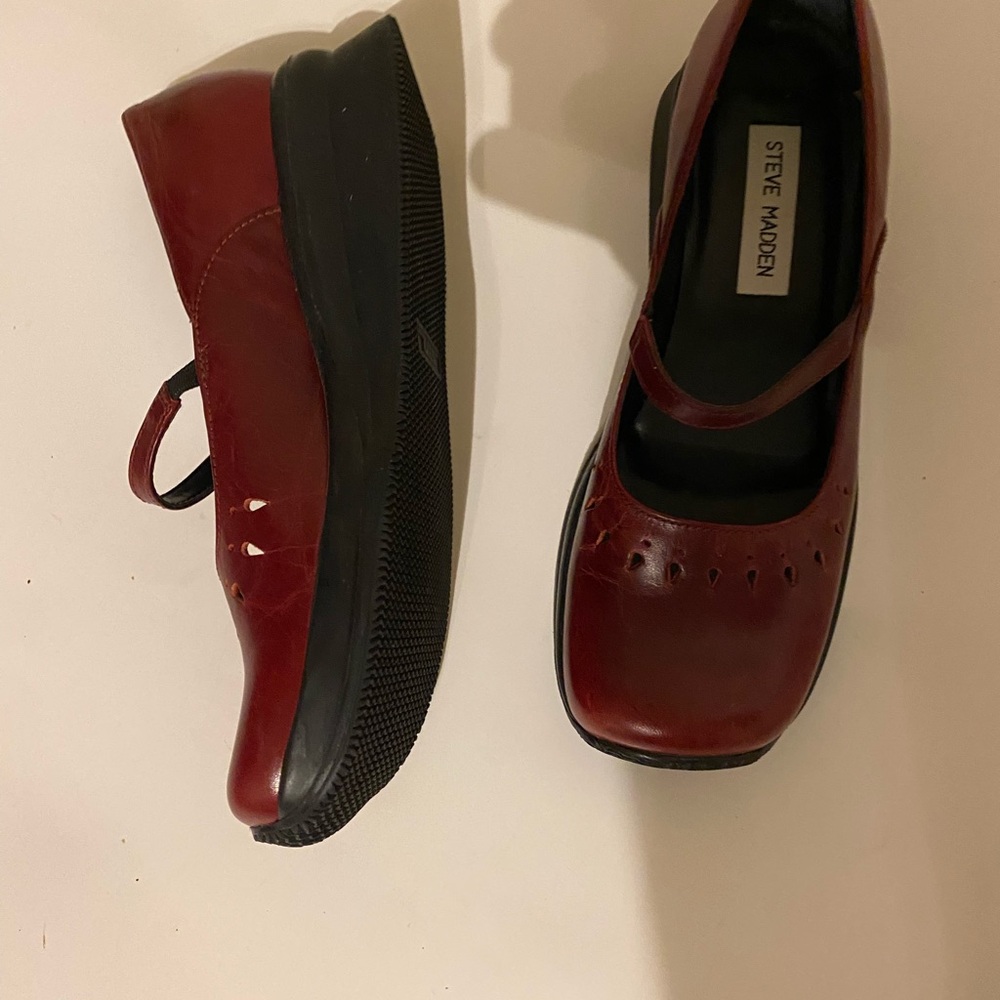 Steve Madden red Leather clogs US 7.5 - Picture 2 of 9
